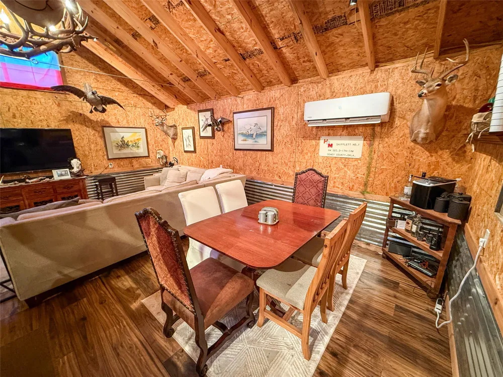 Farm Road 906 Powderly, TX 75473