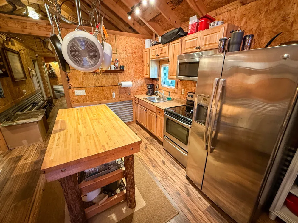 Farm Road 906 Powderly, TX 75473