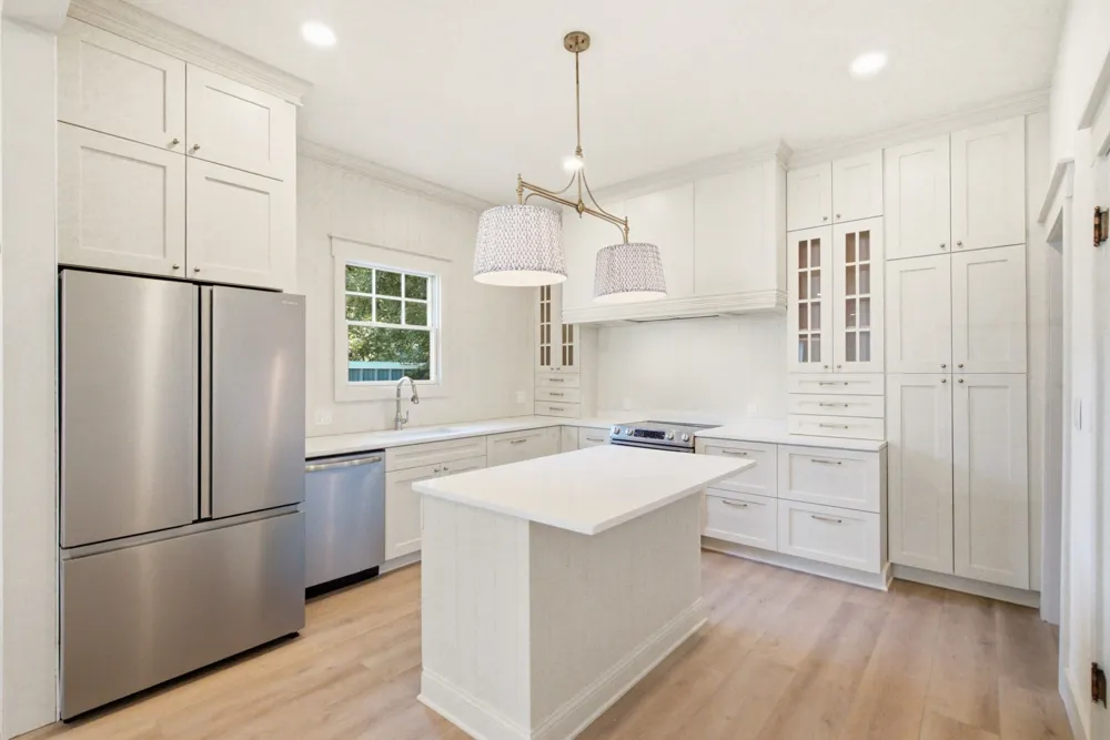 225 S Texas Street De Leon, TX 76444