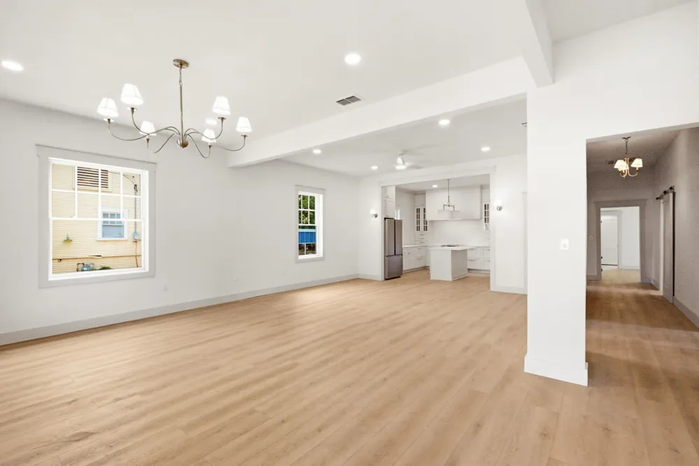 225 S Texas Street De Leon, TX 76444