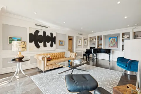 3525 Turtle Creek Boulevard #6C