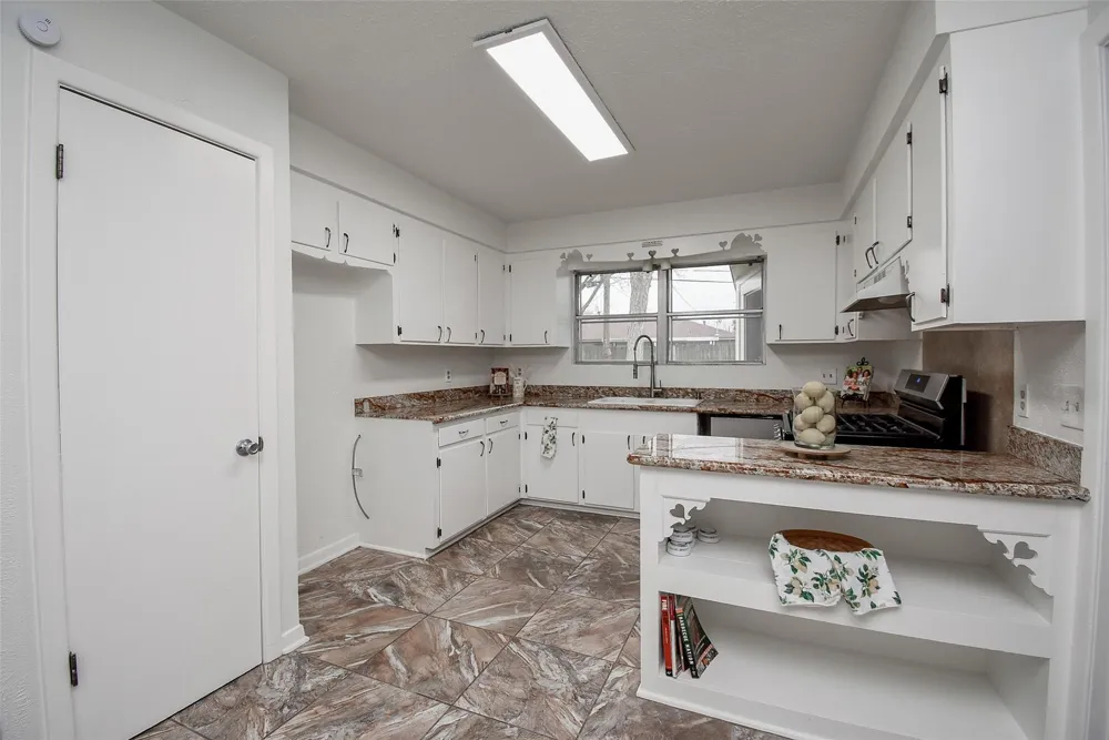 731 Dunwick Lane Pasadena, TX 77502