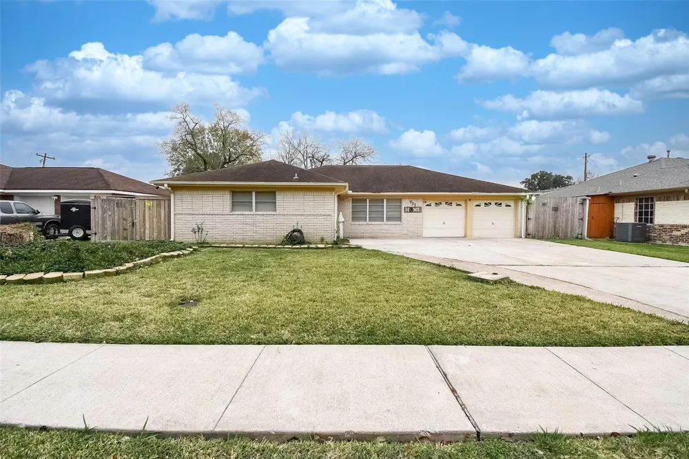 731 Dunwick Lane Pasadena, TX 77502