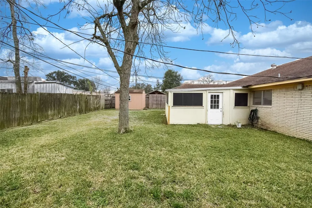 731 Dunwick Lane Pasadena, TX 77502