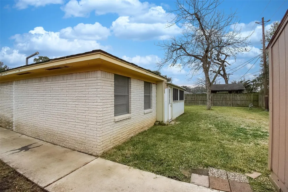 731 Dunwick Lane Pasadena, TX 77502