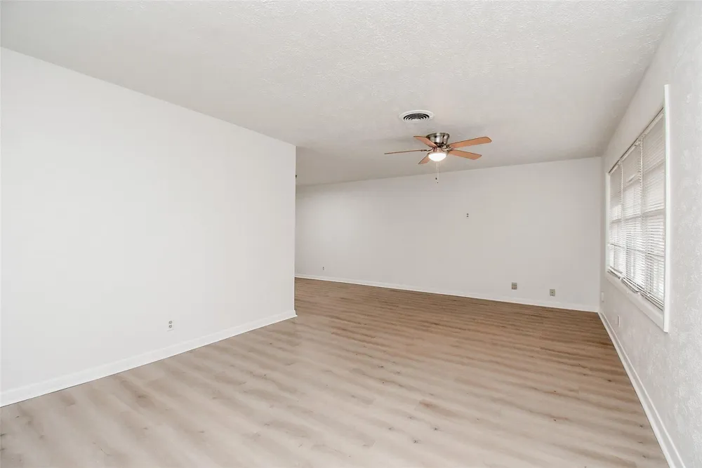 731 Dunwick Lane Pasadena, TX 77502