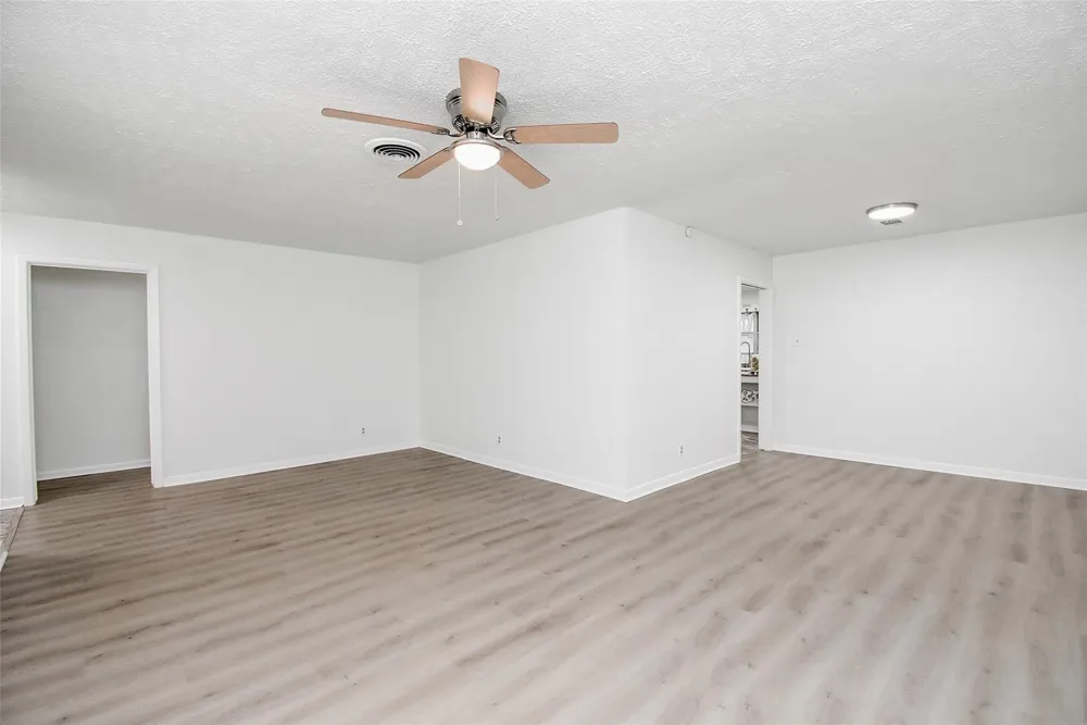 731 Dunwick Lane Pasadena, TX 77502
