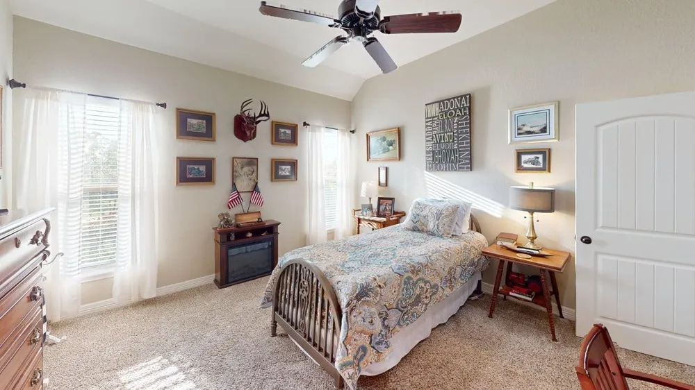 429 Twin Lakes Boulevard W West Columbia, TX 77486