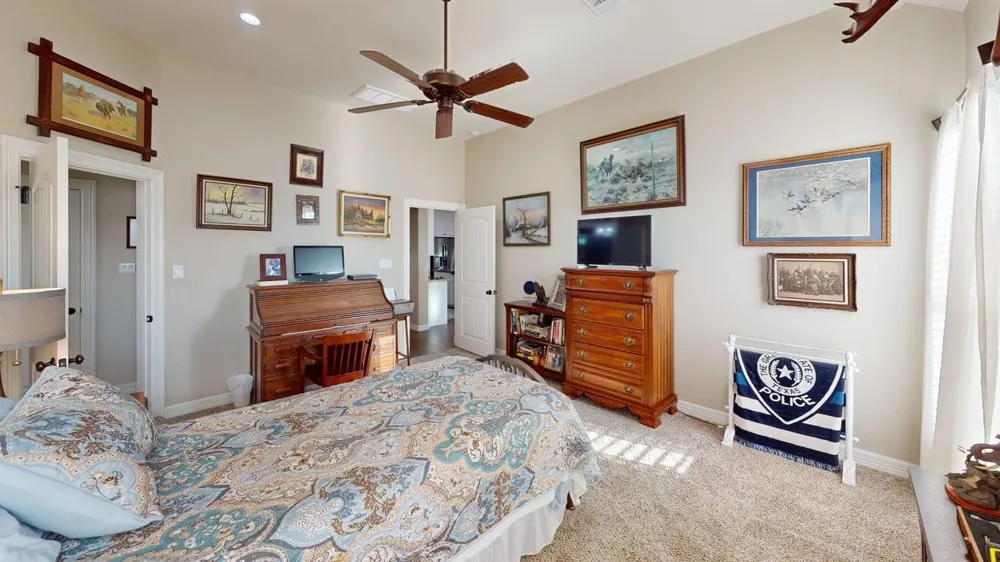 429 Twin Lakes Boulevard W West Columbia, TX 77486