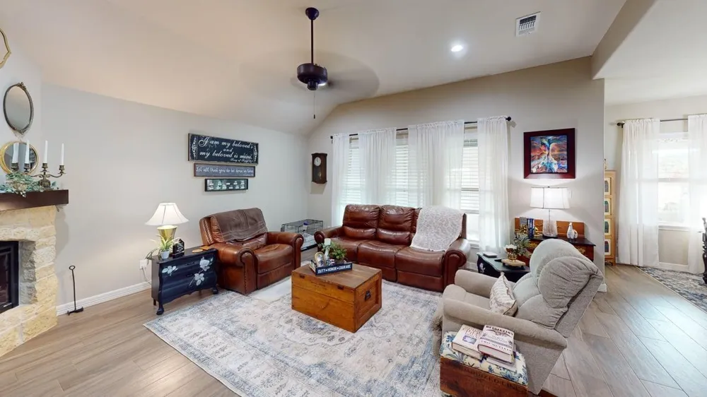 429 Twin Lakes Boulevard W West Columbia, TX 77486