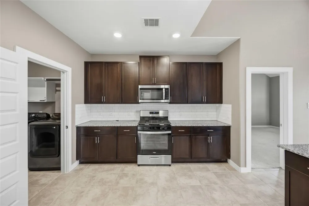 1239 Cascade Hills Drive Rosharon, TX 77583