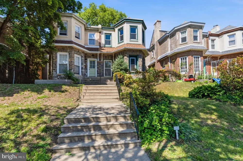 6211 WAYNE AVENUE Philadelphia, PA 19144