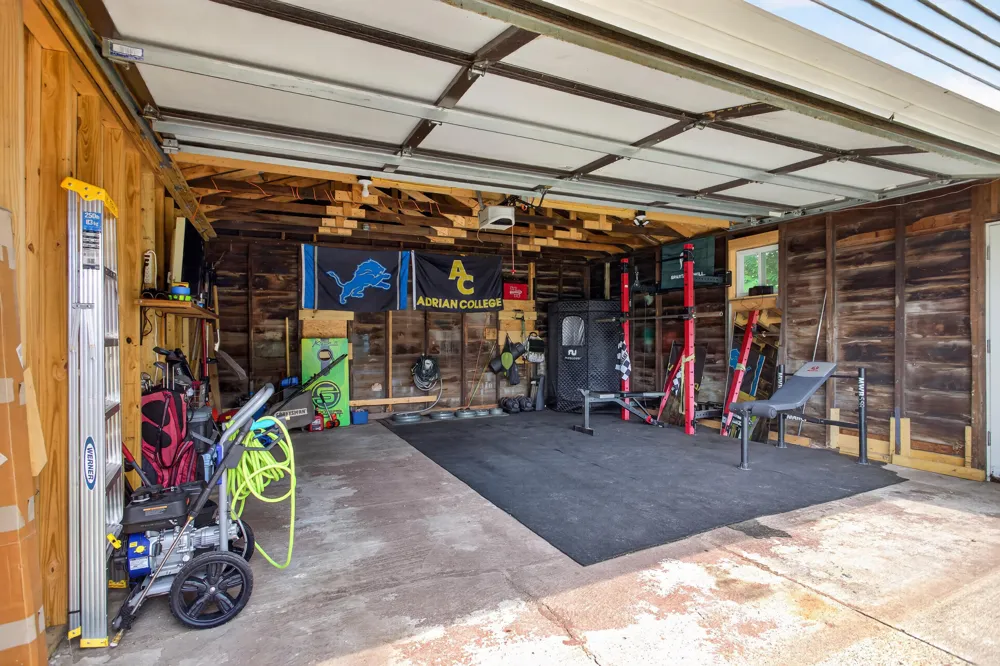 438 W Monroe Street Jackson, MI 49202