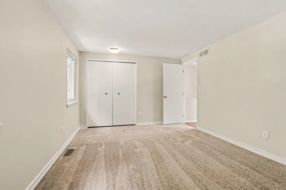 227 Sheffield Drive Saline City, MI 48176