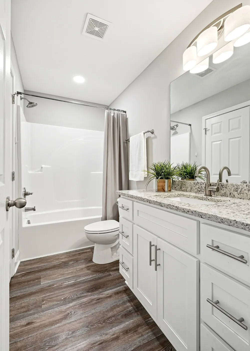 41 Chisam Ct McMinnville, TN 37110