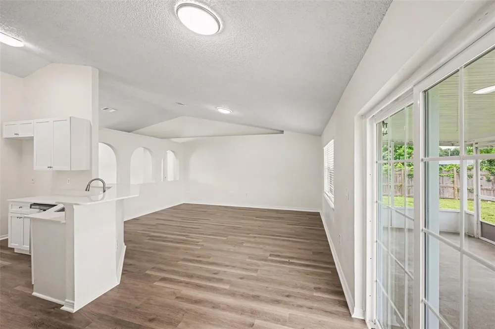 287 DELAKE ROAD NW Palm Bay, FL 32907