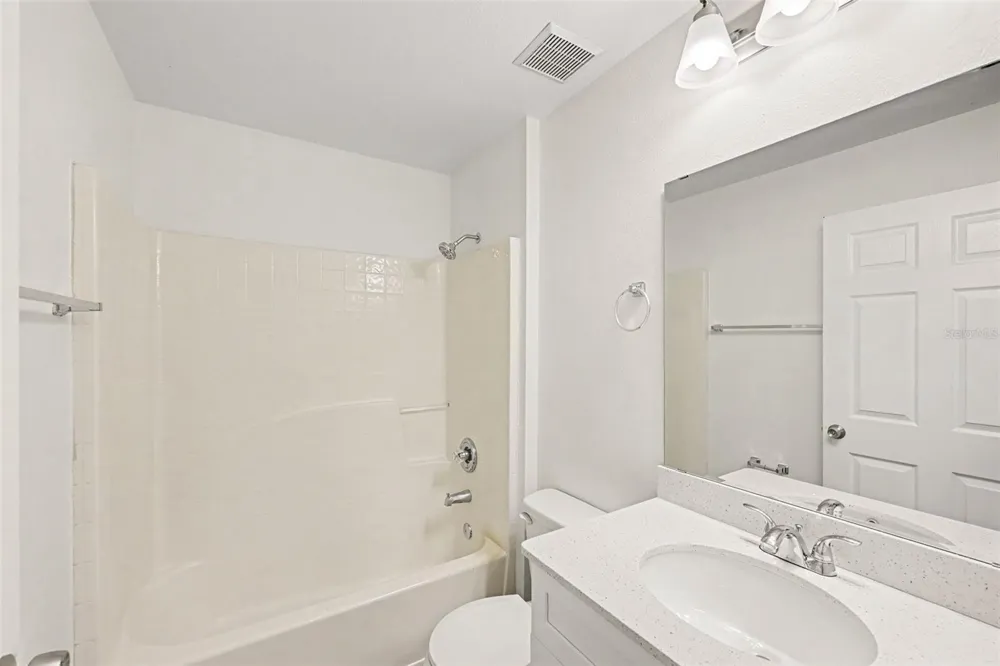 287 DELAKE ROAD NW Palm Bay, FL 32907