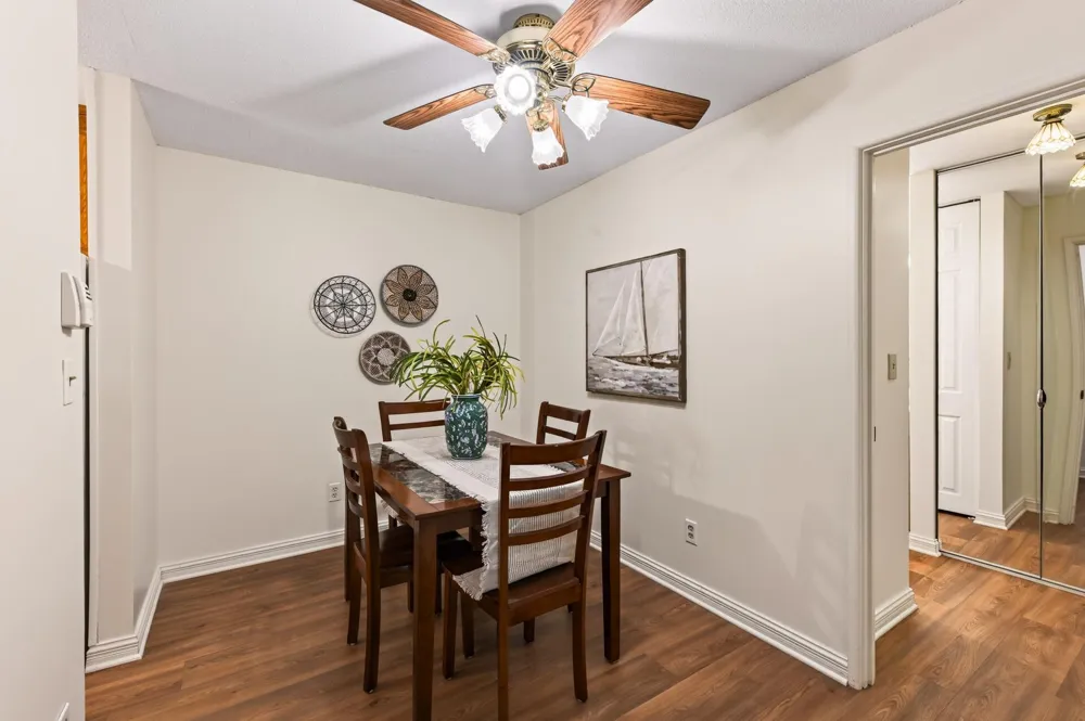 2800 Hamline Avenue #102 Roseville, MN 55113