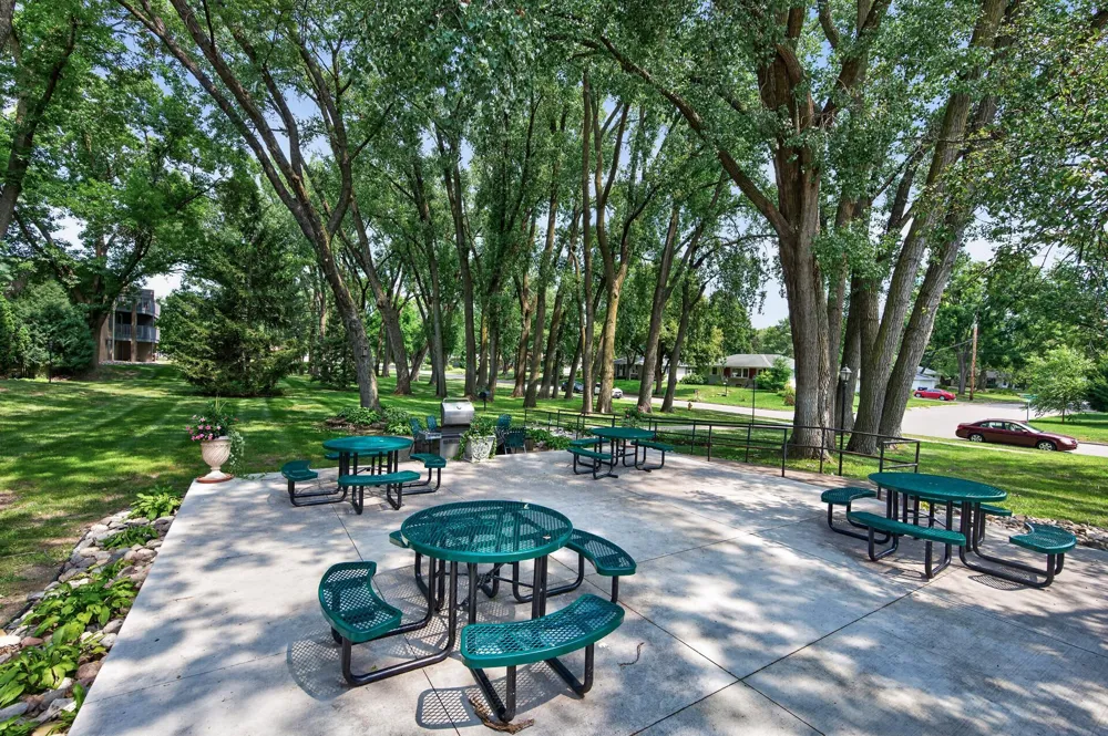 2800 Hamline Avenue #102 Roseville, MN 55113