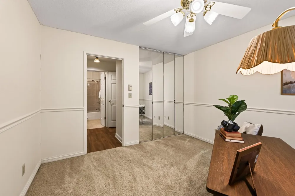 2800 Hamline Avenue #102 Roseville, MN 55113