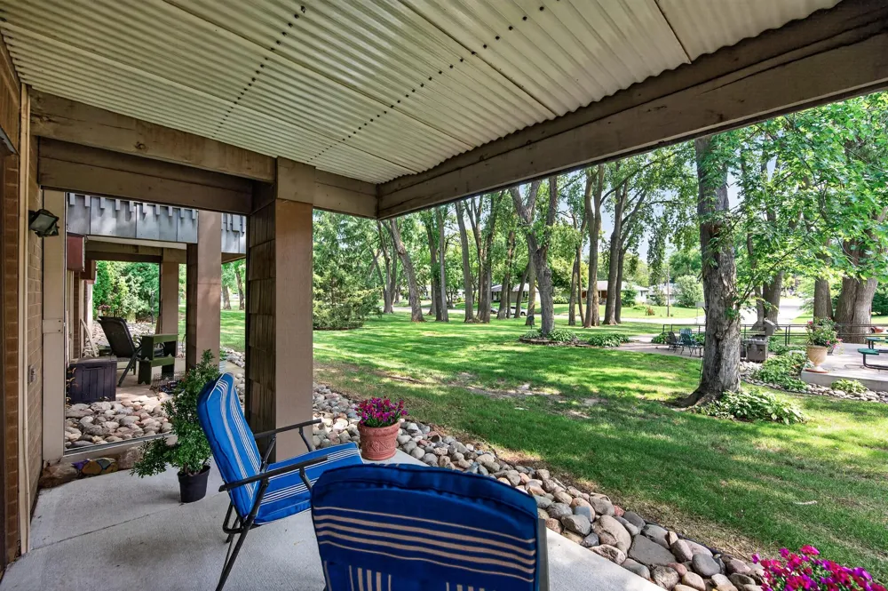 2800 Hamline Avenue #102 Roseville, MN 55113