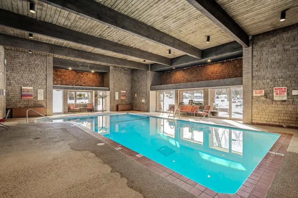 2800 Hamline Avenue #102 Roseville, MN 55113
