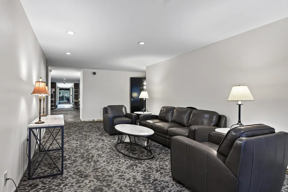 2800 Hamline Avenue #102 Roseville, MN 55113