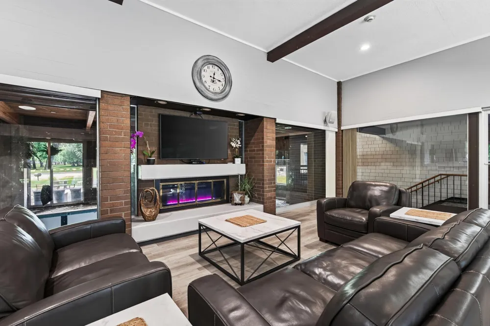 2800 Hamline Avenue #102 Roseville, MN 55113