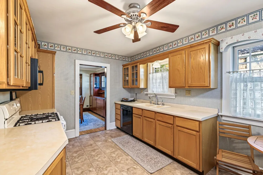 539 W Grand Avenue Eau Claire, WI 54703