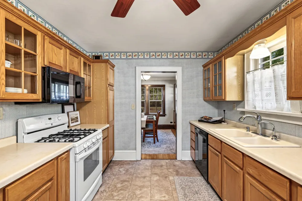 539 W Grand Avenue Eau Claire, WI 54703