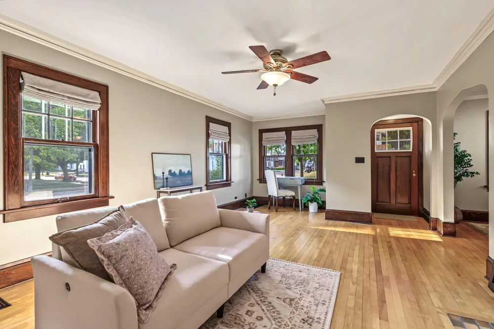 539 W Grand Avenue Eau Claire, WI 54703