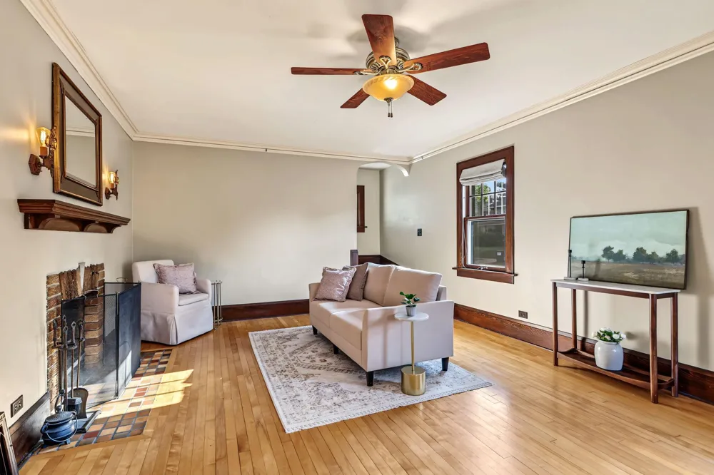 539 W Grand Avenue Eau Claire, WI 54703