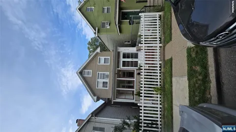 315 Elizabeth Street