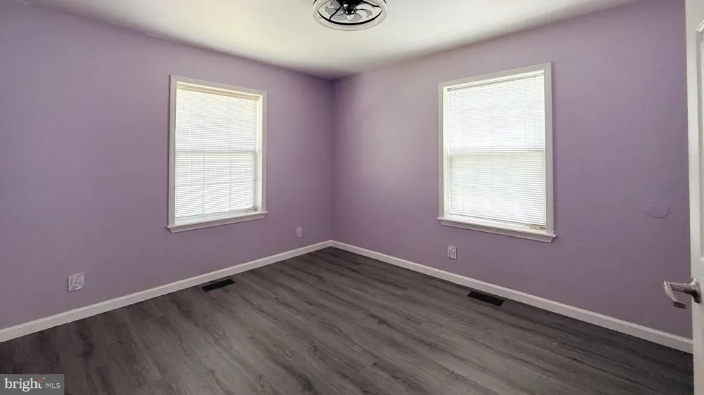 811 LONG POINT ROAD Hague, VA 22469