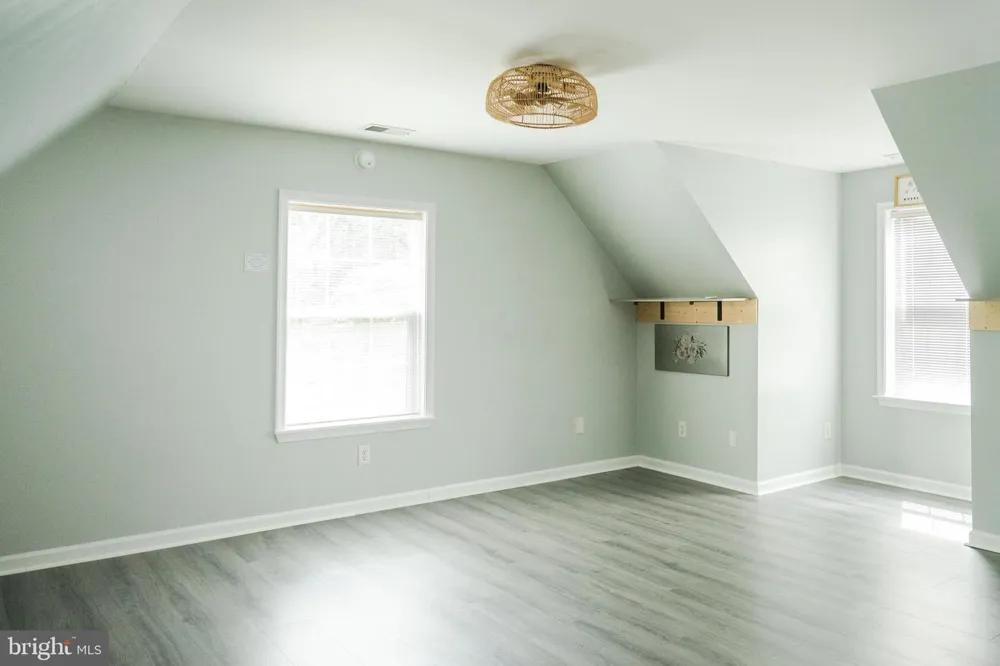 811 LONG POINT ROAD Hague, VA 22469