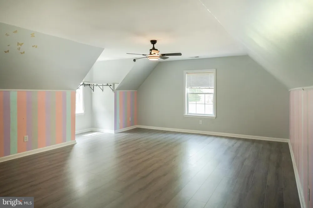 811 LONG POINT ROAD Hague, VA 22469