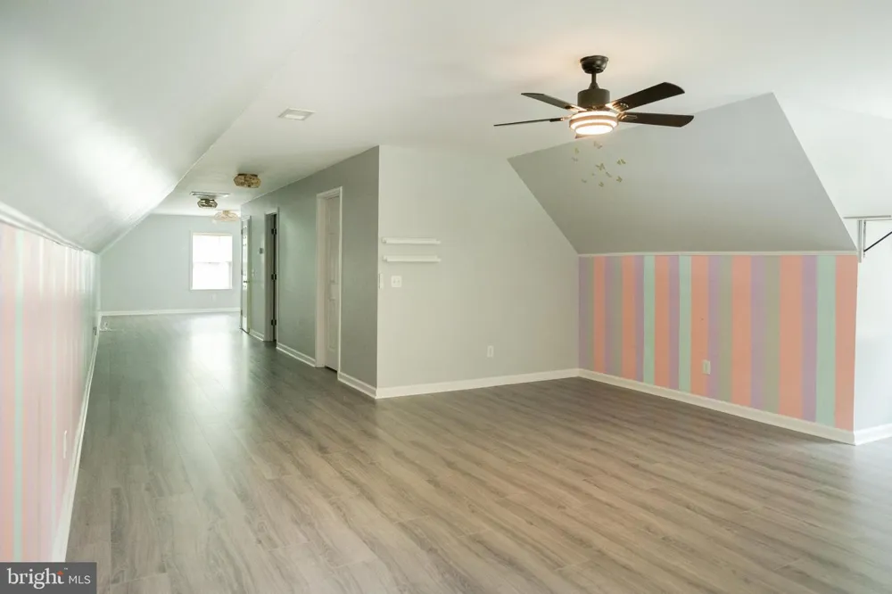811 LONG POINT ROAD Hague, VA 22469