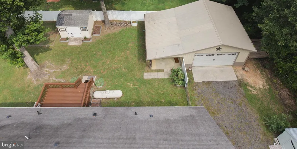 811 LONG POINT ROAD Hague, VA 22469