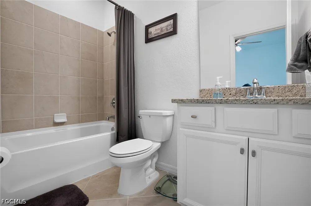 E Hampton Circle Alva, FL 33920