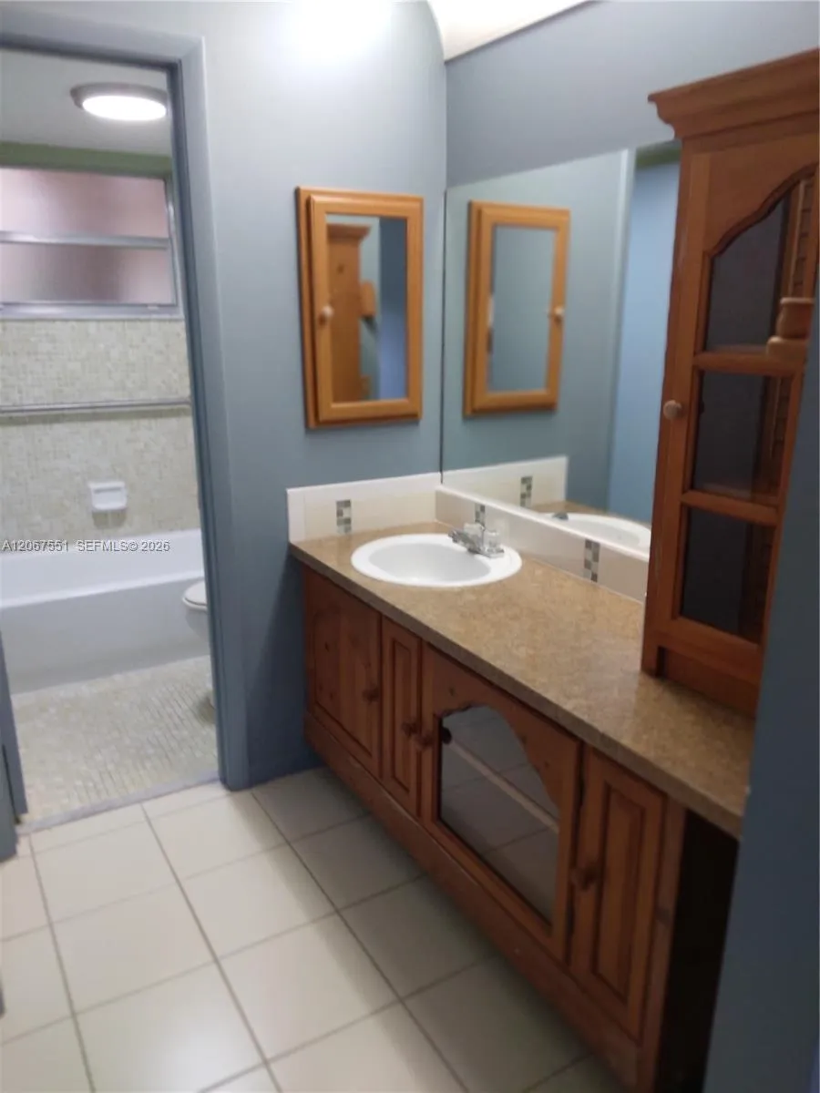 6870 Royal Palm Blvd #111M Margate, FL 33063