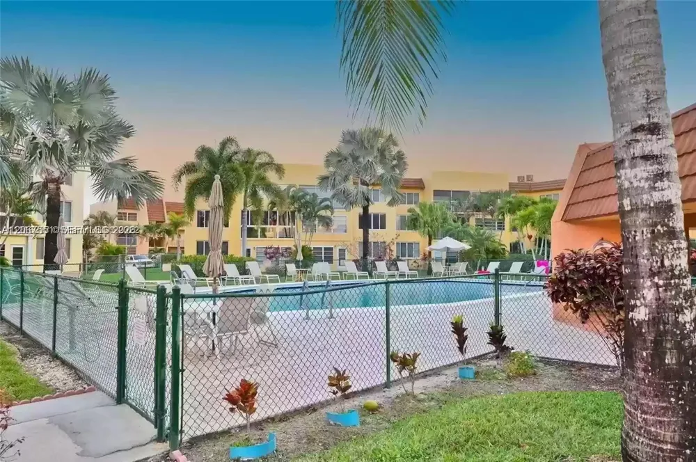 6870 Royal Palm Blvd #111M Margate, FL 33063