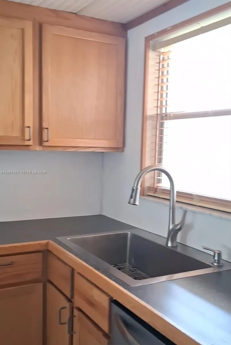 6870 Royal Palm Blvd #111M Margate, FL 33063
