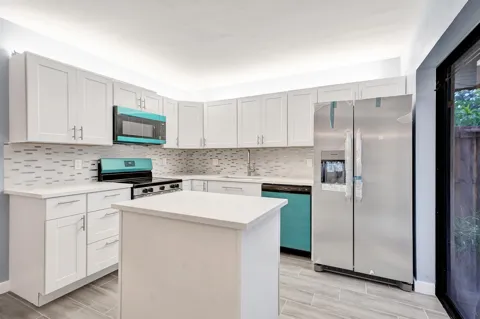 736 NW 98TH CIRCLE