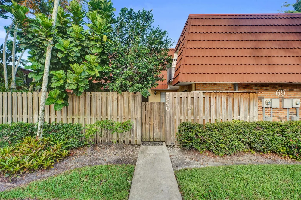736 NW 98TH CIRCLE Plantation, FL 33324
