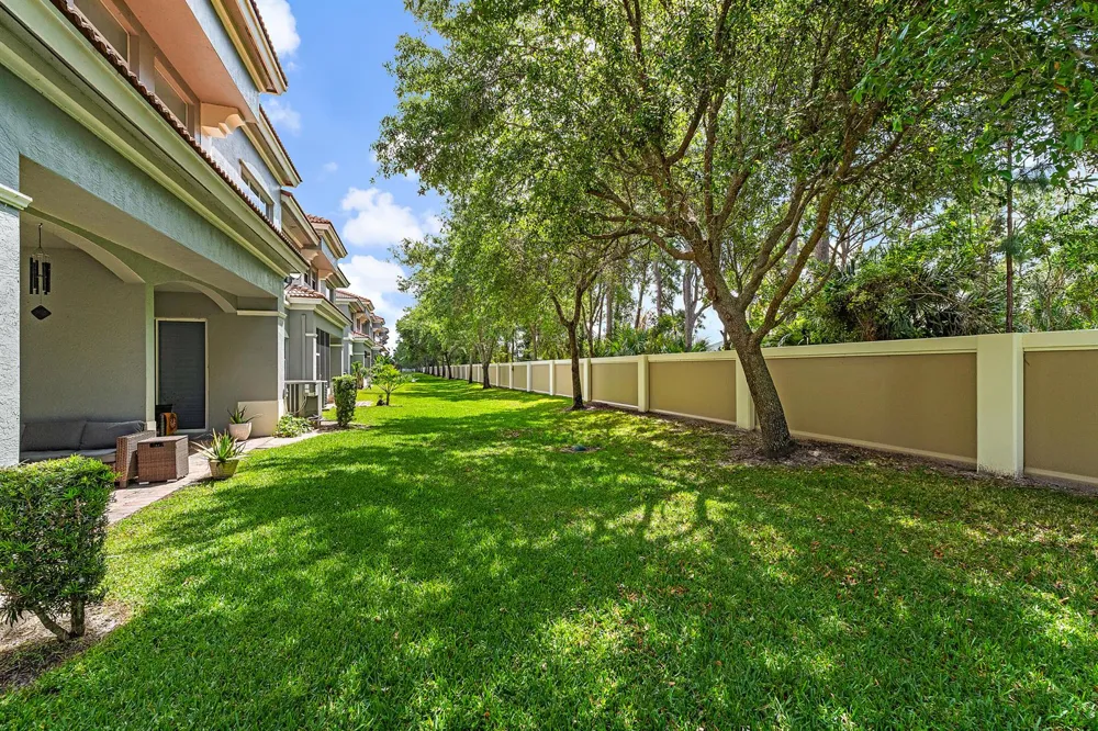 2170 SW CAPE COD DRIVE Port St. Lucie, FL 34953