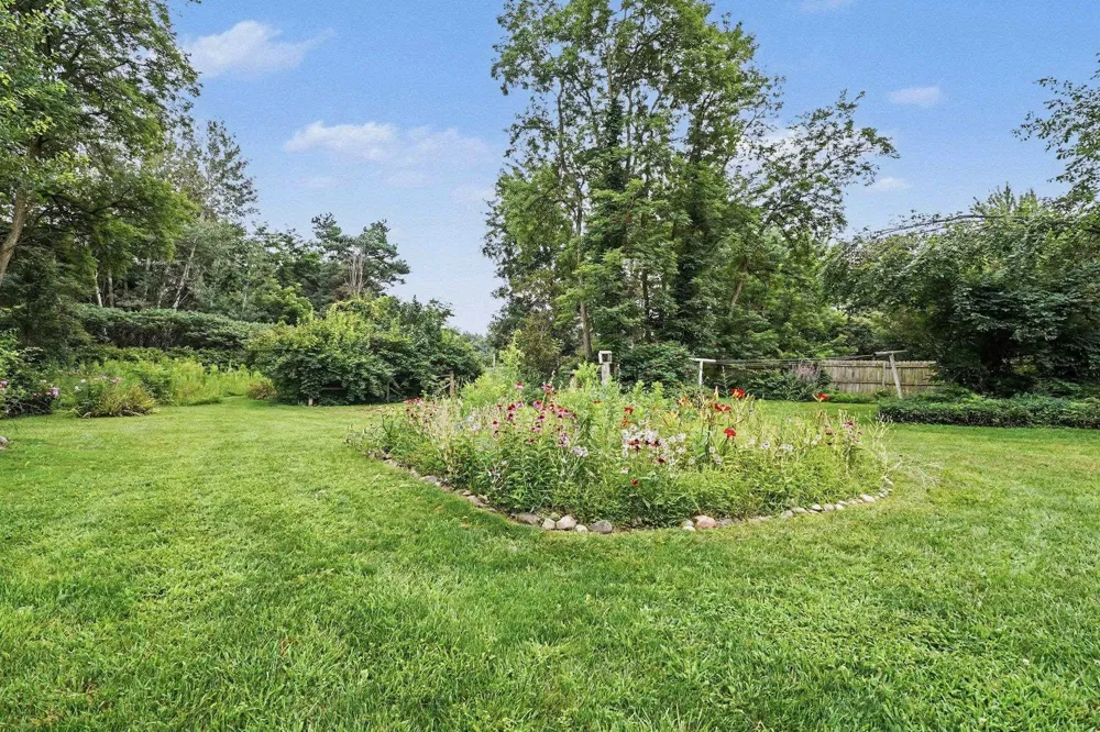 4196 Coleman Warren Township, MI 48618