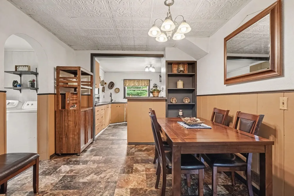 4196 Coleman Warren Township, MI 48618