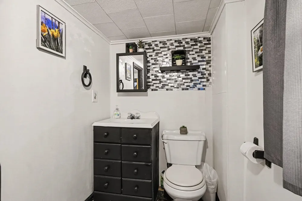 4196 Coleman Warren Township, MI 48618