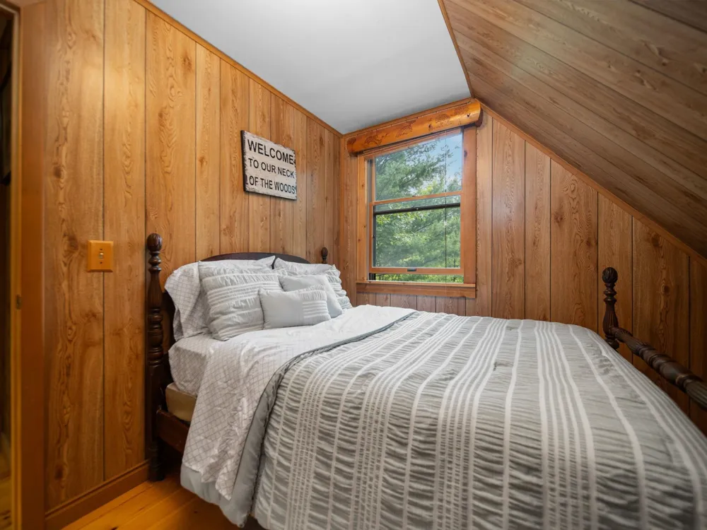 9556 SW Long Lake Drive Springfield Township, MI 49633