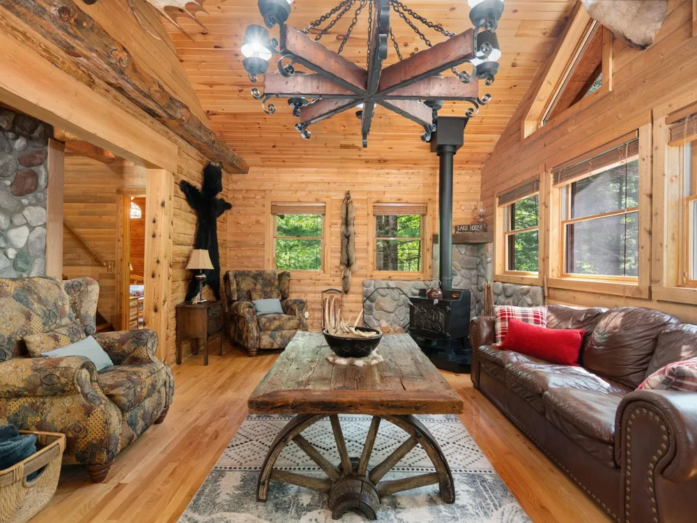9556 SW Long Lake Drive Springfield Township, MI 49633